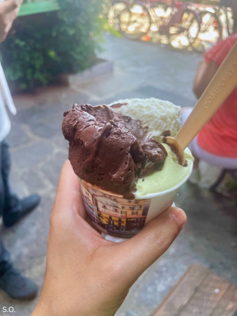 Gelato-La Passerella Gelateria in Varenna