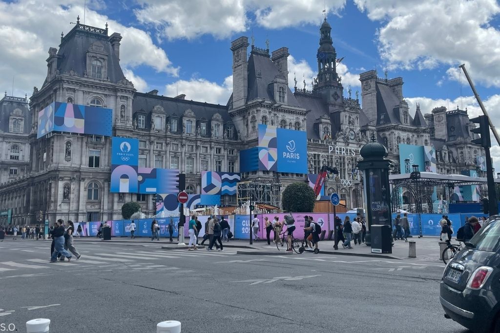A view of Hotel de Ville before Olympics