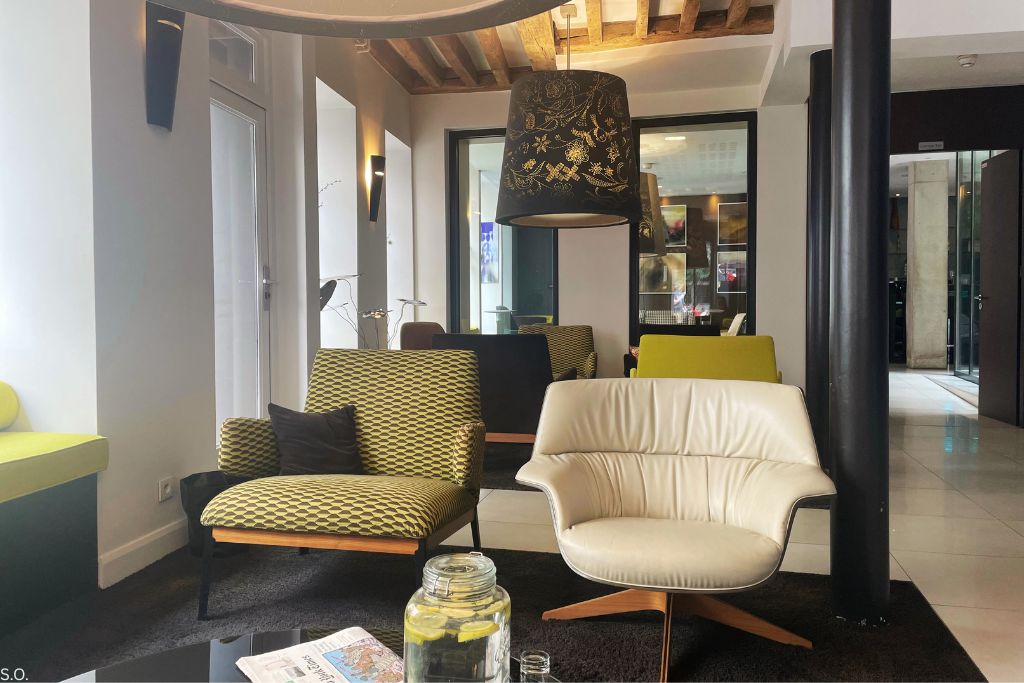 An interior lobby view of Hotel Duo